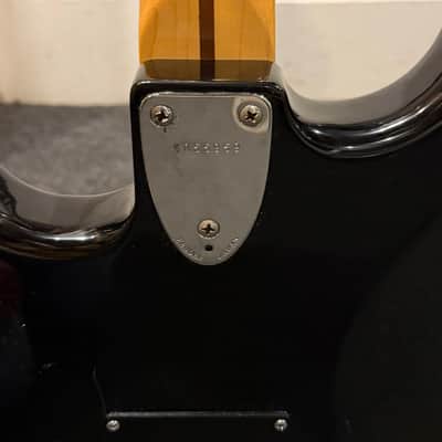 Squier Stratocaster 1983-1984 - Black image 3