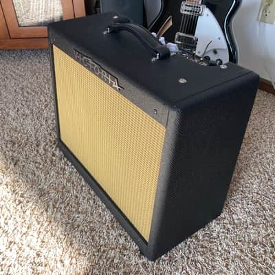 Victoria Club Deluxe Combo Amp with Reverb - Black Tweed image 2