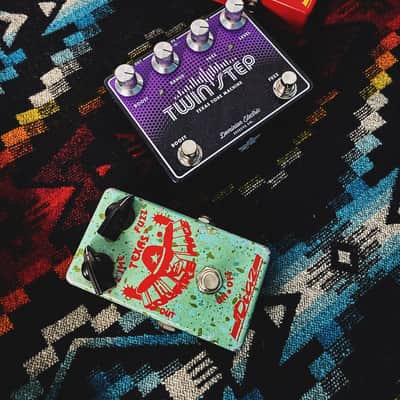 Dominion Twin Step Limited CV7003 Fuzz Treble Booster image 6