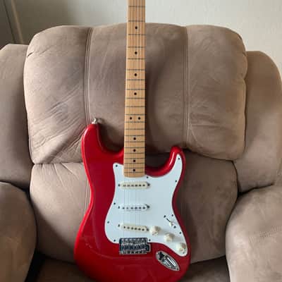 Fender Standard Stratocaster with Vintage Tremolo, Maple Fretboard 1991 - 1997 - Crimson Red Metallic image 5