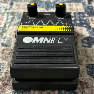 Omnifex 702C Compressor Vintage Guitar Effect Pedal! image 2