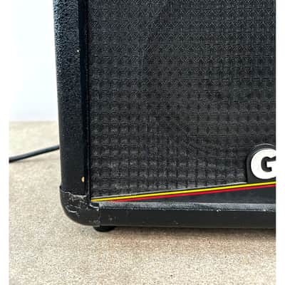Gorilla GG20 Practice Amp - Guitar Amplifiers - Good image 4