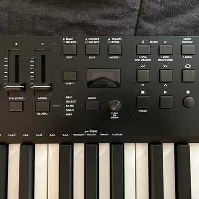 M-Audio Oxygen Pro 49 MIDI Keyboard Controller 2020 - Present - Black image 9