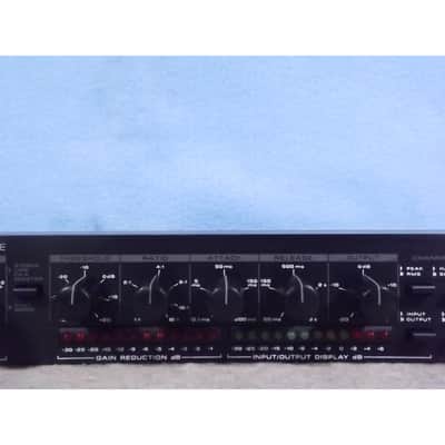Alesis 3630 Dual-Channel Compressor / Limiter with Gate image 4