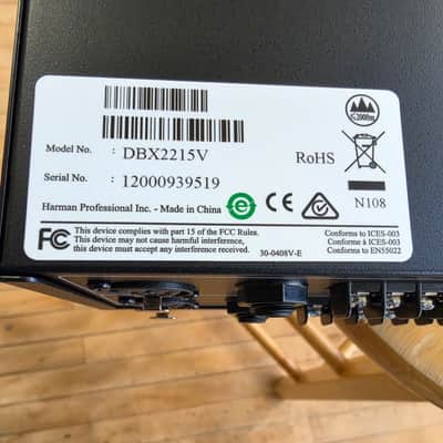 dbx 2215 Dual Channel 15-Band EQ/Limiter with Type III Noise Reduction - Black image 7