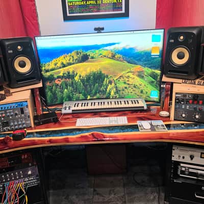 KRK V8 S4 Studio Monitors 2024 - Black image 1
