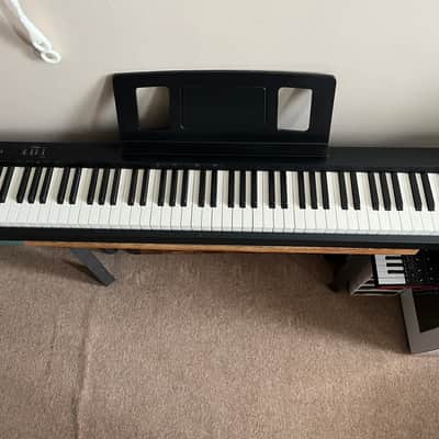 Roland FP-10 88-Key Digital Portable Piano 2019 - 2021 - Black