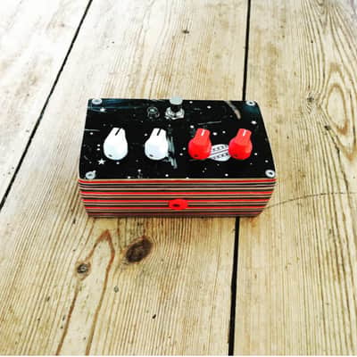 Tweaky Fuzz Ovni Skateboard Deck Poon's Guitar Effects image 5