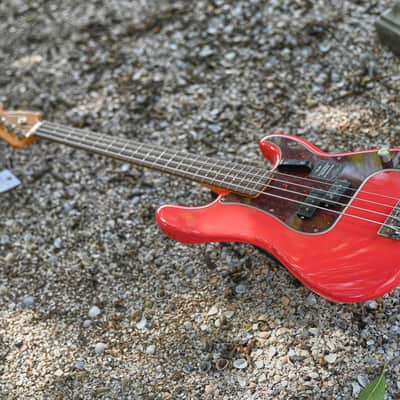 Fender Limited Edition Vintera II Road Worn '60s Precision Bass - Fiesta Red image 7