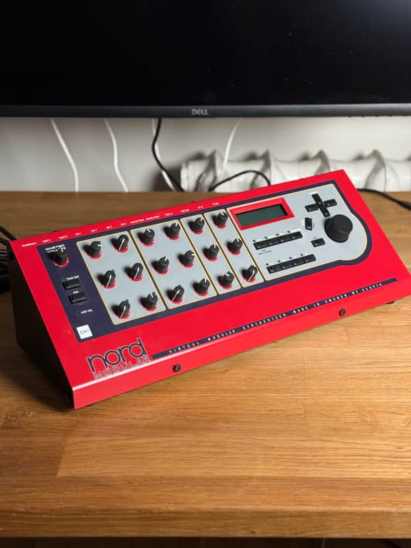 Nord Modular Rack Desktop / Rackmount Virtual Synthesizer 1997 - 2003 - Red image 1