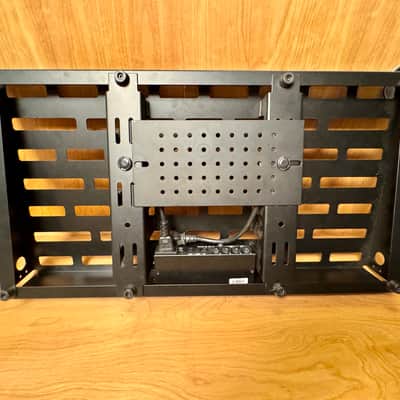 Rockboard QUAD-4.2 Pedalboard with MOD 2 Patchbay, Power Supply Tray, and Gig Bag image 4