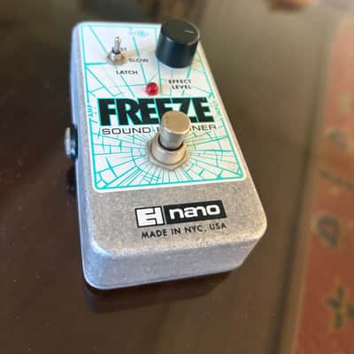 Electro-Harmonix Freeze Nano Sound Retainer Sustain Pedal 2010 - Present - Blue / Gray image 1