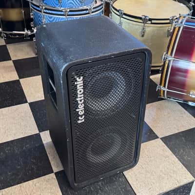 TC Electronic RS210 2x10 cabinet for Bass Guitar image 3