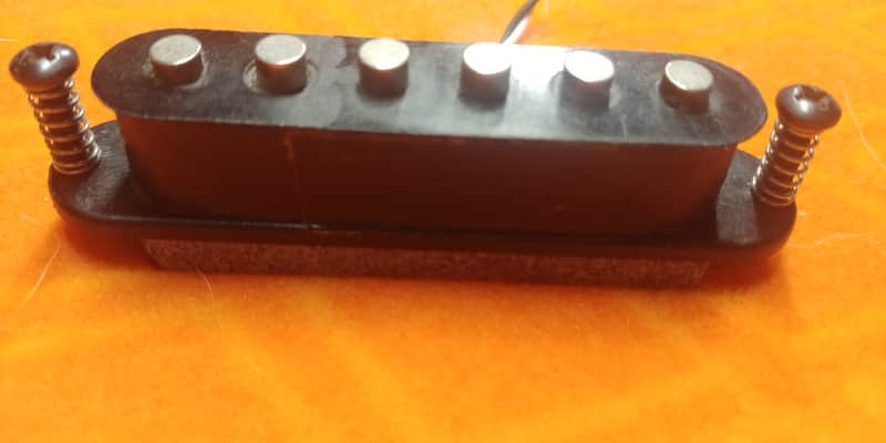 Guitar Pickup - single coil             -    -     -         Fender Telecaster / Mustang style           -            '70's - '80's - Black image 1