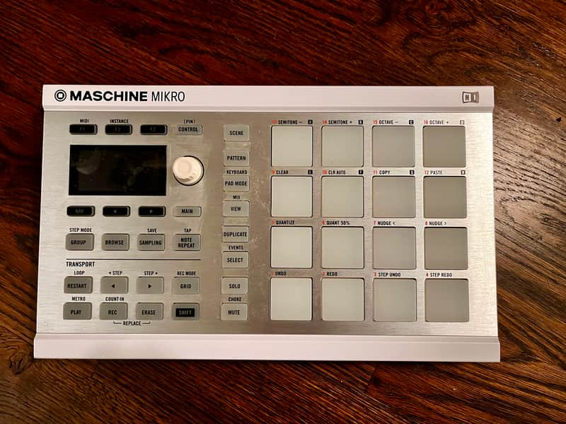 Native Instruments Maschine Mikro MKII 2010s - White image 1