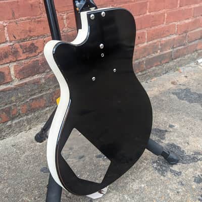 1960's Silvertone (Danelectro) 1444 Bass - Black image 9