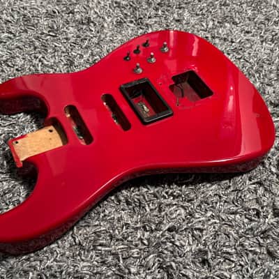 1986 MIJ Charvel Jackson Model 4 Ferrari Red Guitar Body JE-1200 Loaded Bild 8