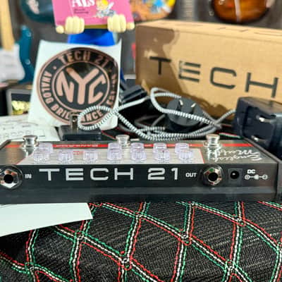 Eventide ENGLISH MUFF Character Plus Series (English Muffy  =  HiWatt-style + Big Muff-style) For Bass & Guitar image 10