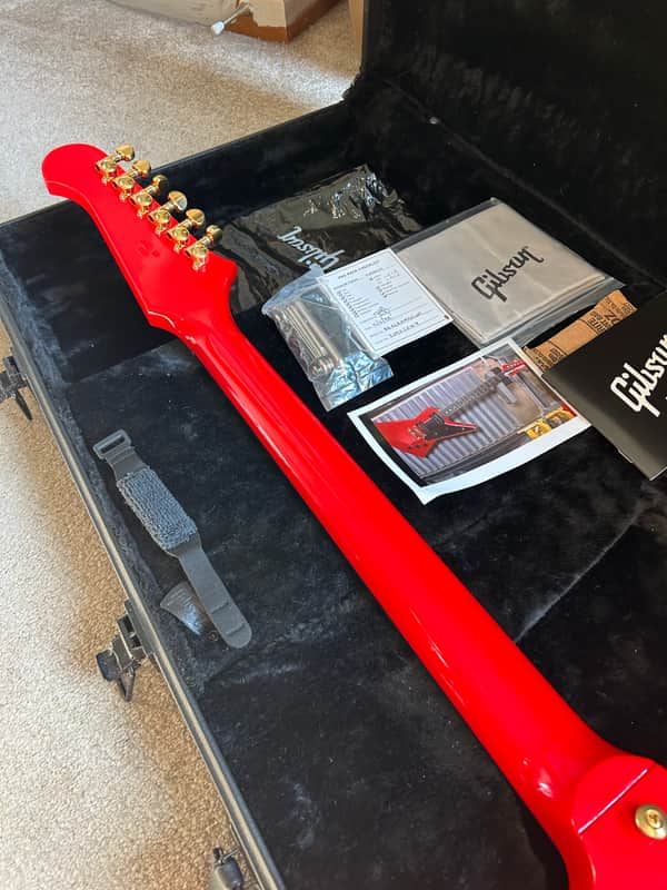 Gibson Lzzy Hale Signature Explorerbird 2022 - Cardinal Red - Image 12