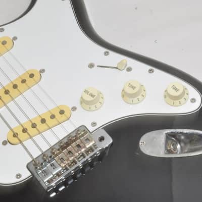 Fender Japan Stratocaster, MADE IN JAPAN, E533747 Electric Guitar Ref. No 6751 image 5