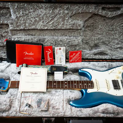 Fender Limited Edition American Showcase Stratocaster HSS 2021 - Sky Burst Metallic image 13