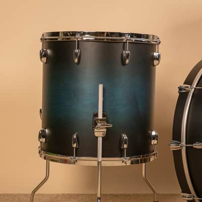 Gretsch Renown RN2-R643 Satin Antique Blue Burst Drum Set image 4