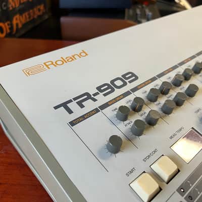 Roland TR 909 image 4