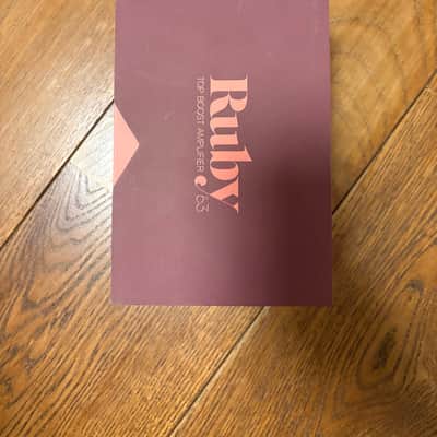 Universal Audio Ruby ’63 Top Boost Amplifier - Ruby / Silver image 7