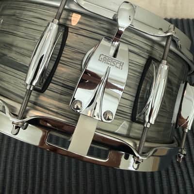 GRETSCH 5.5X14 BROOKLYN SNARE DRUM - GREY OYSTER NITRON WRAP image 3