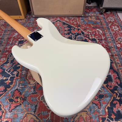Fender Heritage 60's Jazz Bass Oly White Rosewood Nitro Lacquer 2022 image 9