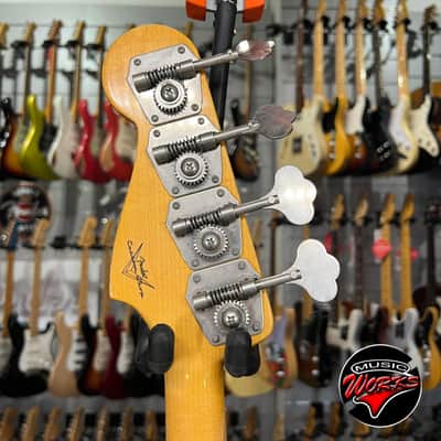 Fender Custom Shop 1964 Jazz Bass Relic W Binding Taos Turquoise image 8