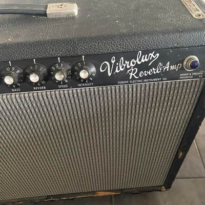 Fender Vibrolux Reverb 2-Channel 35-Watt 2x10" Guitar Combo 1964 - 1967 - Black Panel, Middle EQ engaged image 4