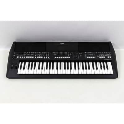 Yamaha PSR-SX600 61-Key Arranger Keyboard Regular