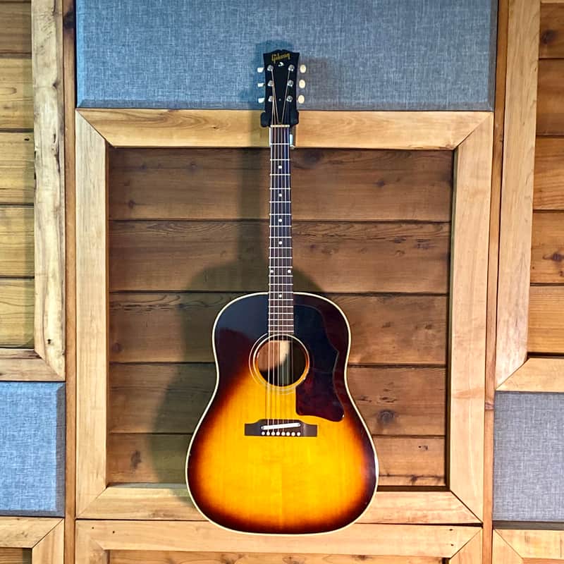 Gibson J-45ADJ