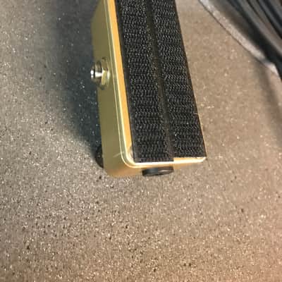 Lumpy's Tone Shop  Electric Majik Albion M800 Gold image 2