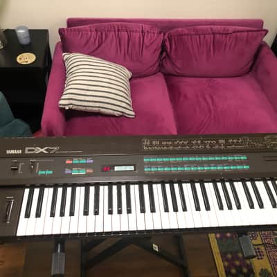Yamaha DX7 Programmable Algorithm Synthesizer 1983 - 1987 - Black