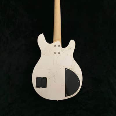 Wrong Way Customs 5 String Semi-Hollowbody Bass 2019 Silver Leaf image 5