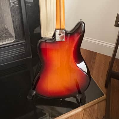 Fender American Professional Classic Jaguar 2025 - Present - 3-Color Sunburst image 7