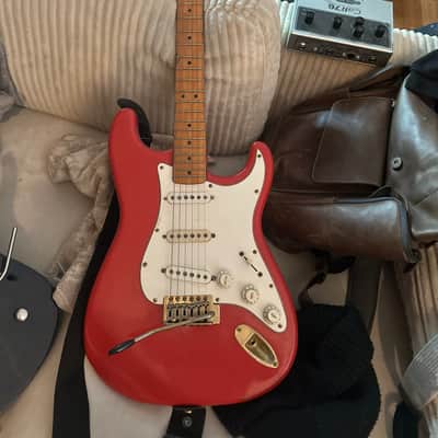 Fender Stratocaster 1981-1985 - Repaint fiesta red (mediocre) image 10