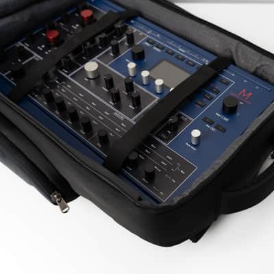 Waldorf M M 8-Voice (WALDORF CASE INCLUDED) Wavetable Desktop Synthesizer [B-STOCK] 2021 - Present - Blue image 5