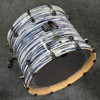 Tama Starclassic Walnut/Birch 5pc Drum Set w/22BD Blue & White Oyster image 4