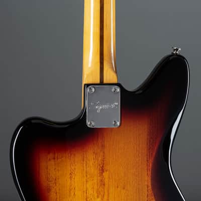 Squier Classic Vibe '70s Jaguar (3-Colour Sunburst) - Electric Guitar image 8