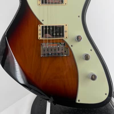 Fender Player Plus Meteora HH 2022 - Present - 3-Color Sunburst Fender USA Scalloped Neck! - Pro Setup! image 2