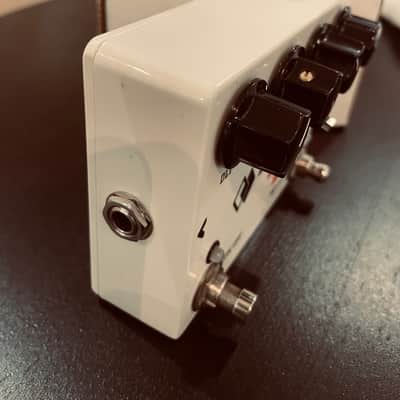 Diamond Counter Point Multi Tap Delay 2010s - White image 2
