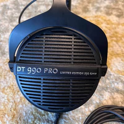 Beyerdynamic DT 990 Pro Black Limited Edition image 5