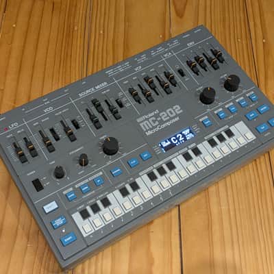 Roland MC-202 MicroComposer | Reverb Australia