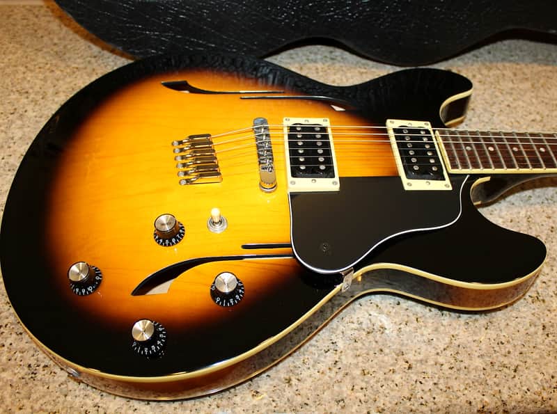 Yamaha sa500 Hollowbody electric guitar w/ black case Bild 1