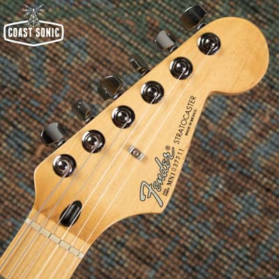 Vintage 1991 Fender Standard Stratocaster *first year Mexico factory* Lake Placid Blue image 11