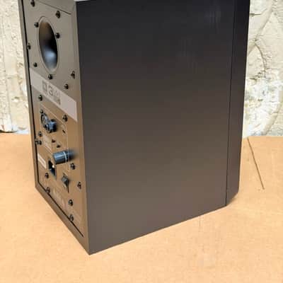 JBL 305P MkII 5" Powered Studio Monitor - SINGLE image 4