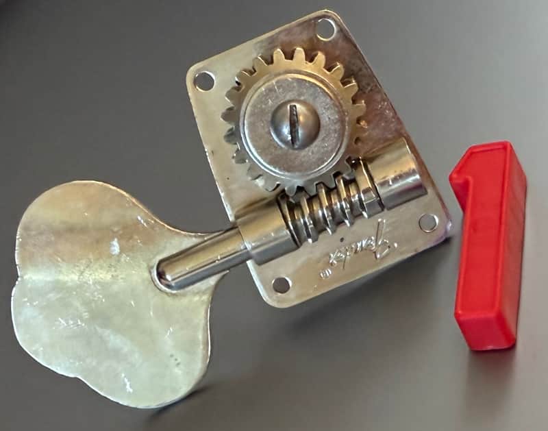 Fender Mustang Short shaft bass tuner 1/3 (non original flathead screw) 1970s image 1